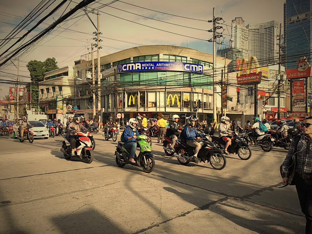 フィリピン・渋滞・原因・対策３
